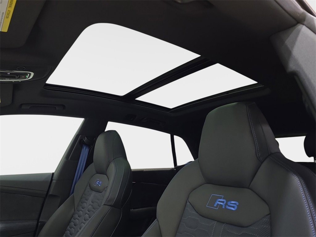 New 2026 Audi RS Q8 performance image 30