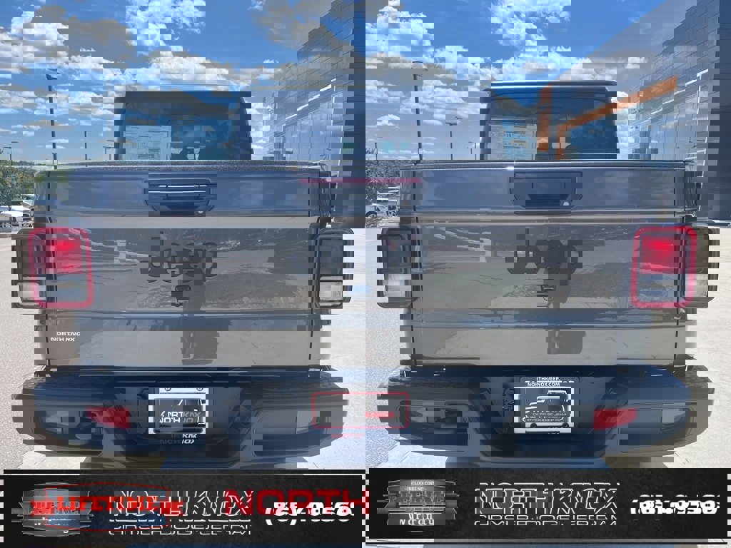 New 2025 Jeep Gladiator Sport image 16