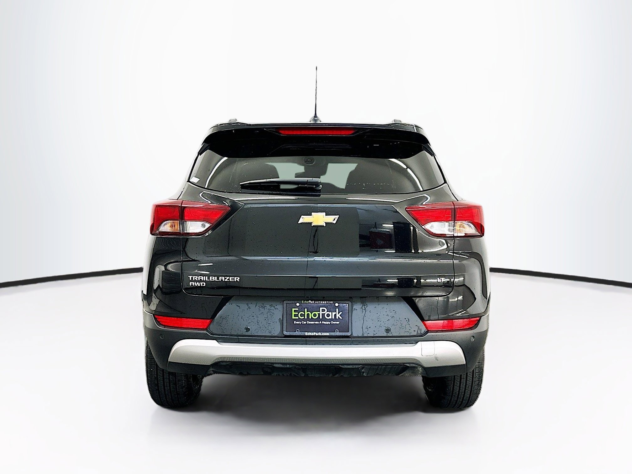 Used 2025 Chevrolet TrailBlazer LT w/ Driver Confidence Package image 7