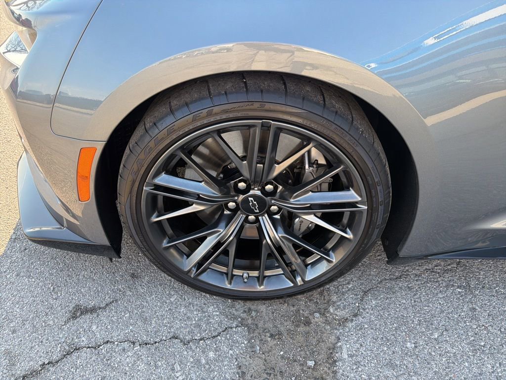 Certified 2021 Chevrolet Camaro ZL1 image 9
