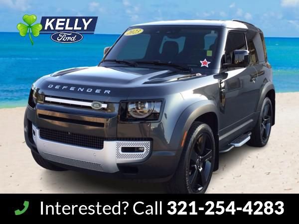 Used 2023 Land Rover Defender 90 SE image 1