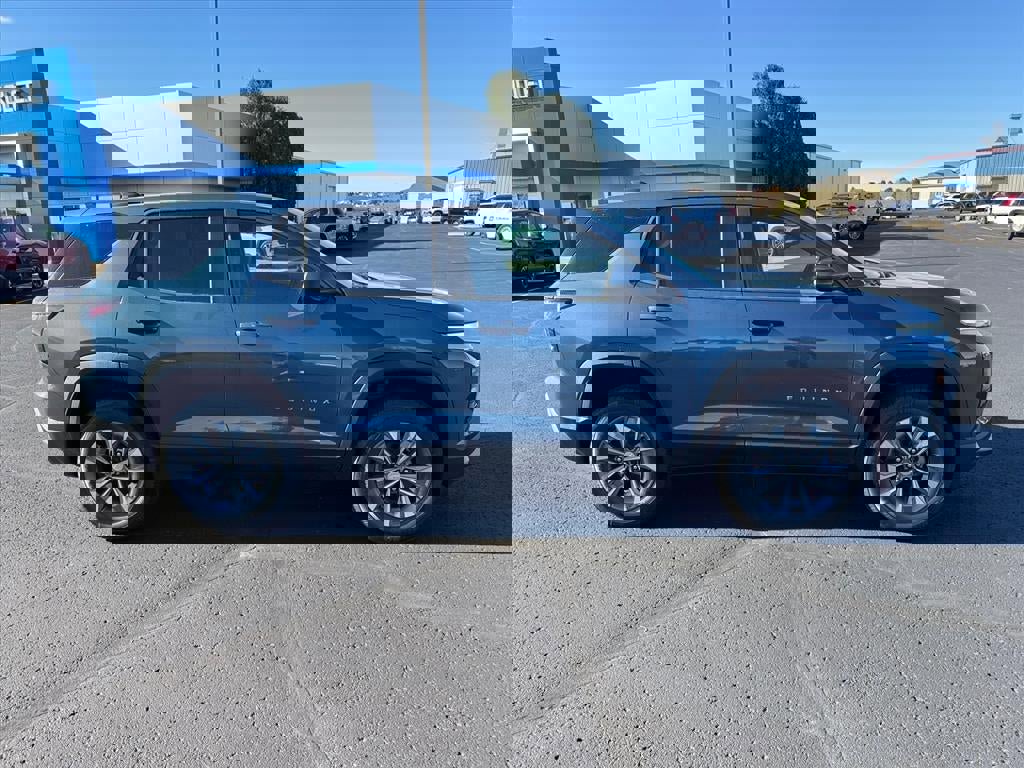 New 2026 Chevrolet Equinox LT w/ Convenience Package II image 2