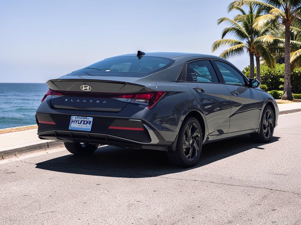 New 2026 Hyundai Elantra Sport FWD image 5