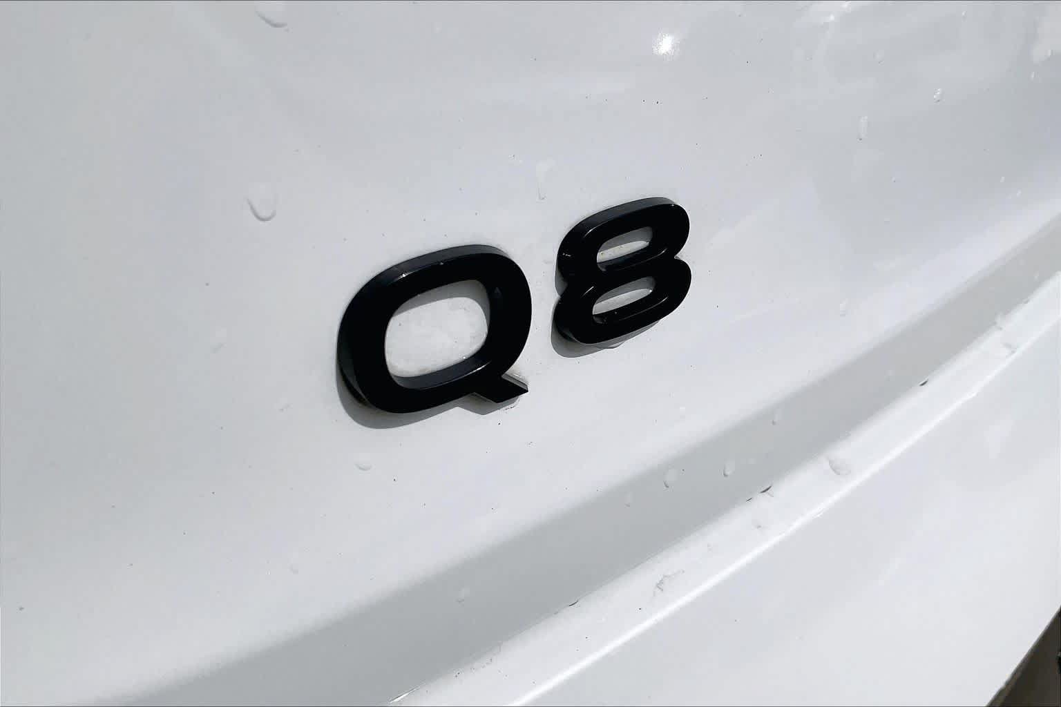 Used 2024 Audi Q8 e-tron Prestige w/ Prestige Package AWD/4WD image 29