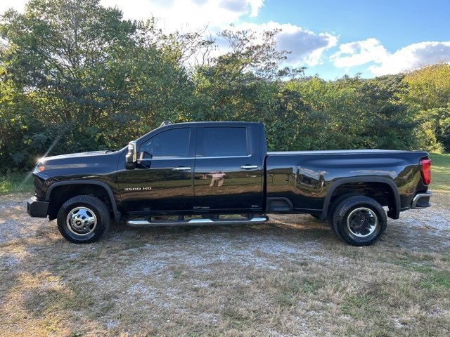Used 2023 Chevrolet Silverado 3500 LTZ w/ Gooseneck/5TH Wheel Package image 4