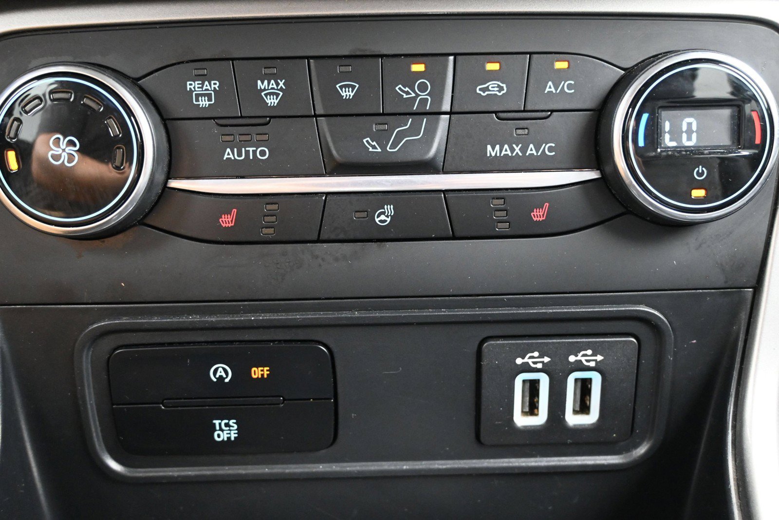 Used 2021 Ford EcoSport Titanium FWD image 17