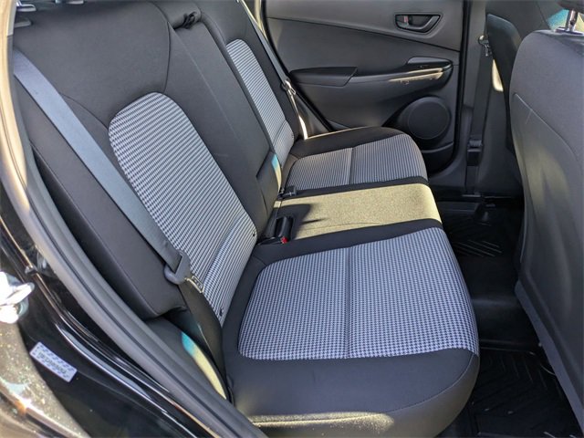 Used 2022 Hyundai Kona SE image 30