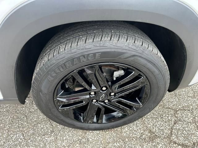 Used 2024 Chevrolet Trax ACTIV w/ Driver Confidence Package image 33