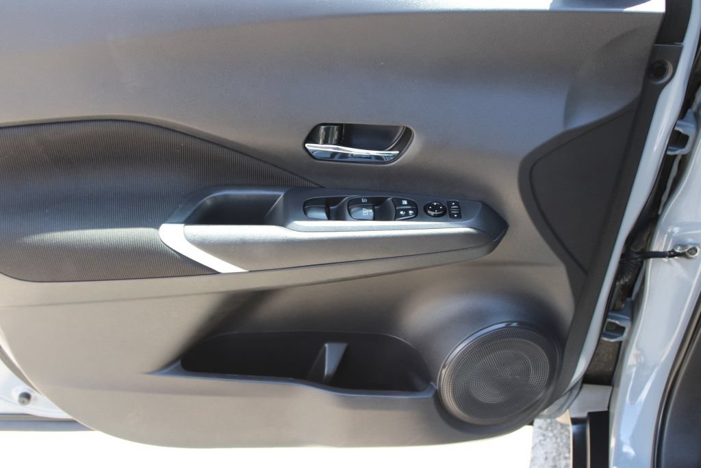 Used 2021 Nissan Kicks SV FWD image 28