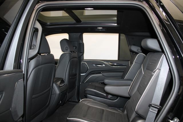Used 2022 Cadillac Escalade Sport w/ Touring Package AWD/4WD image 8