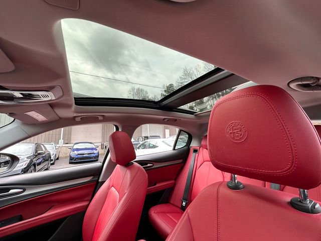 Used 2019 Alfa Romeo Stelvio Ti w/ Nero Edizione image 33