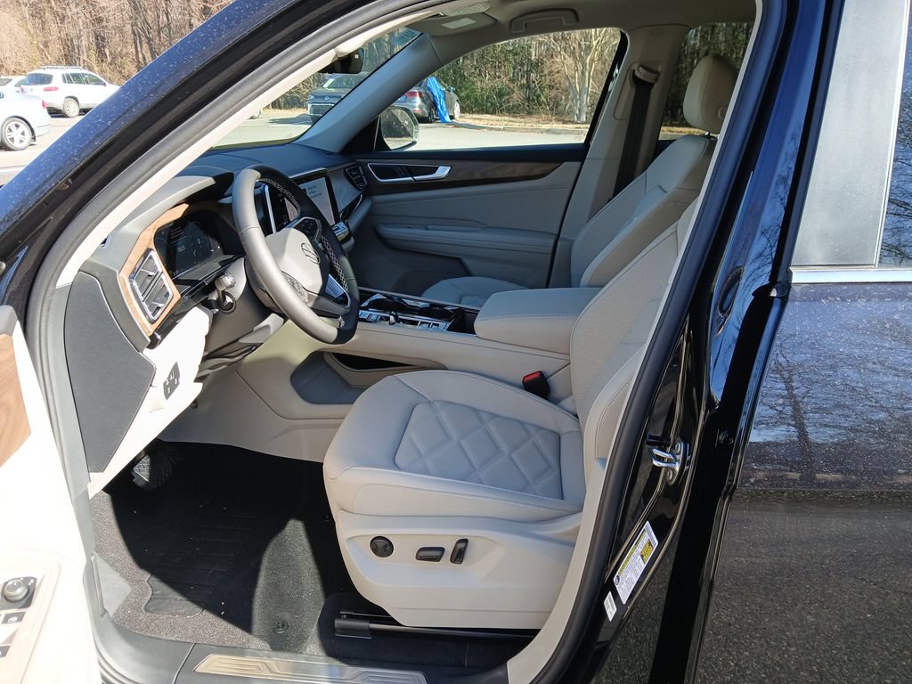 New 2026 Volkswagen Atlas SE FWD image 9
