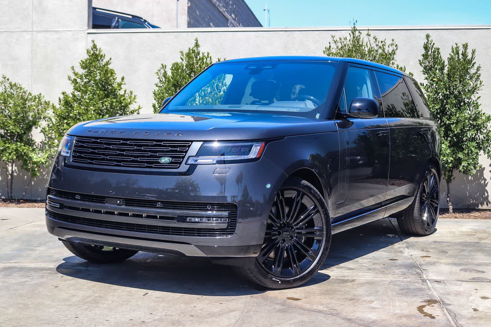 New 2026 Land Rover Range Rover Long Wheelbase SE