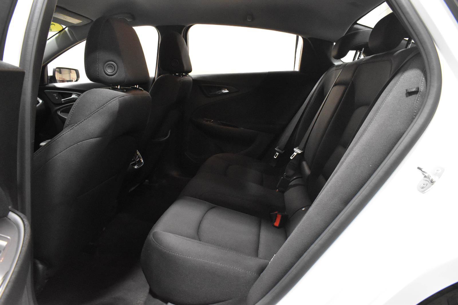 Used 2024 Chevrolet Malibu LT image 4