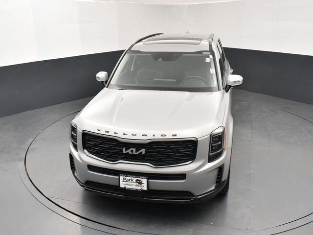 Used 2022 Kia Telluride EX w/ EX Premium Package AWD/4WD image 14