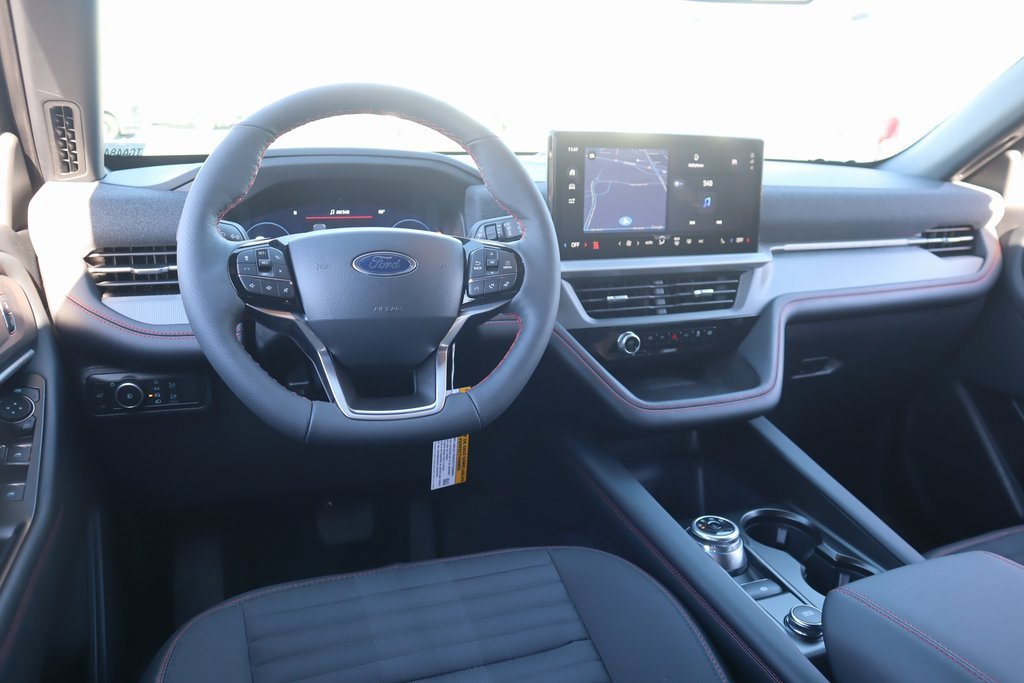 New 2026 Ford Explorer ST-Line image 2