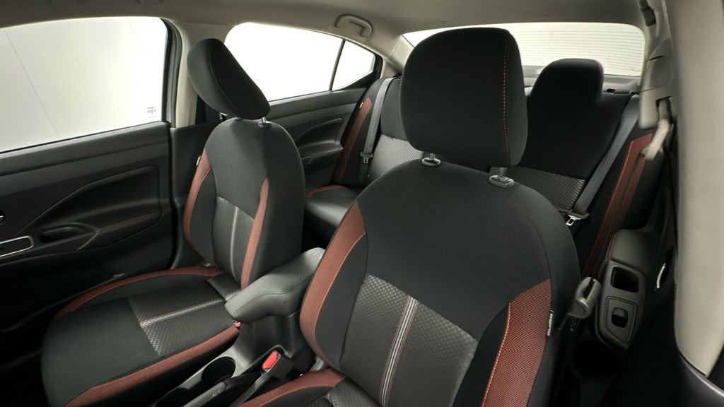 Certified 2024 Nissan Versa SR w/ Trunk Package image 9