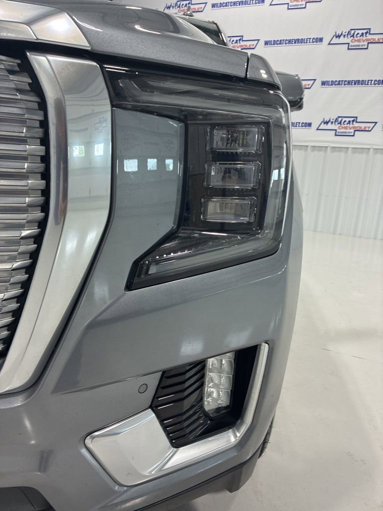 Used 2022 GMC Yukon Denali AWD/4WD image 15