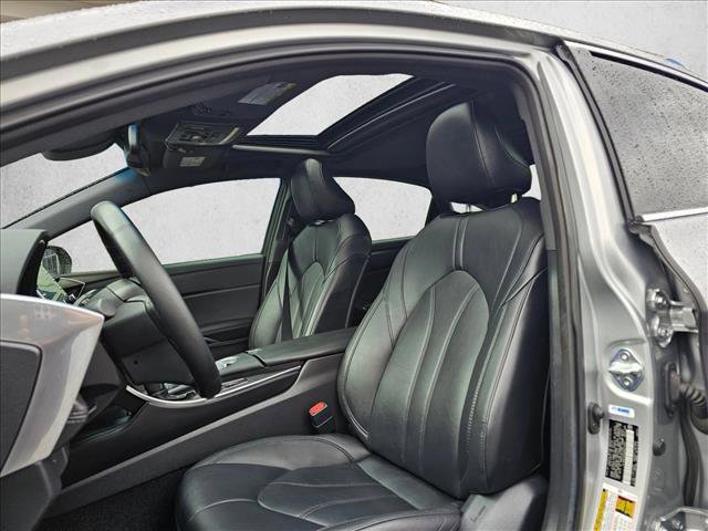 Used 2022 Toyota Avalon XLE w/ Moonroof Package image 20