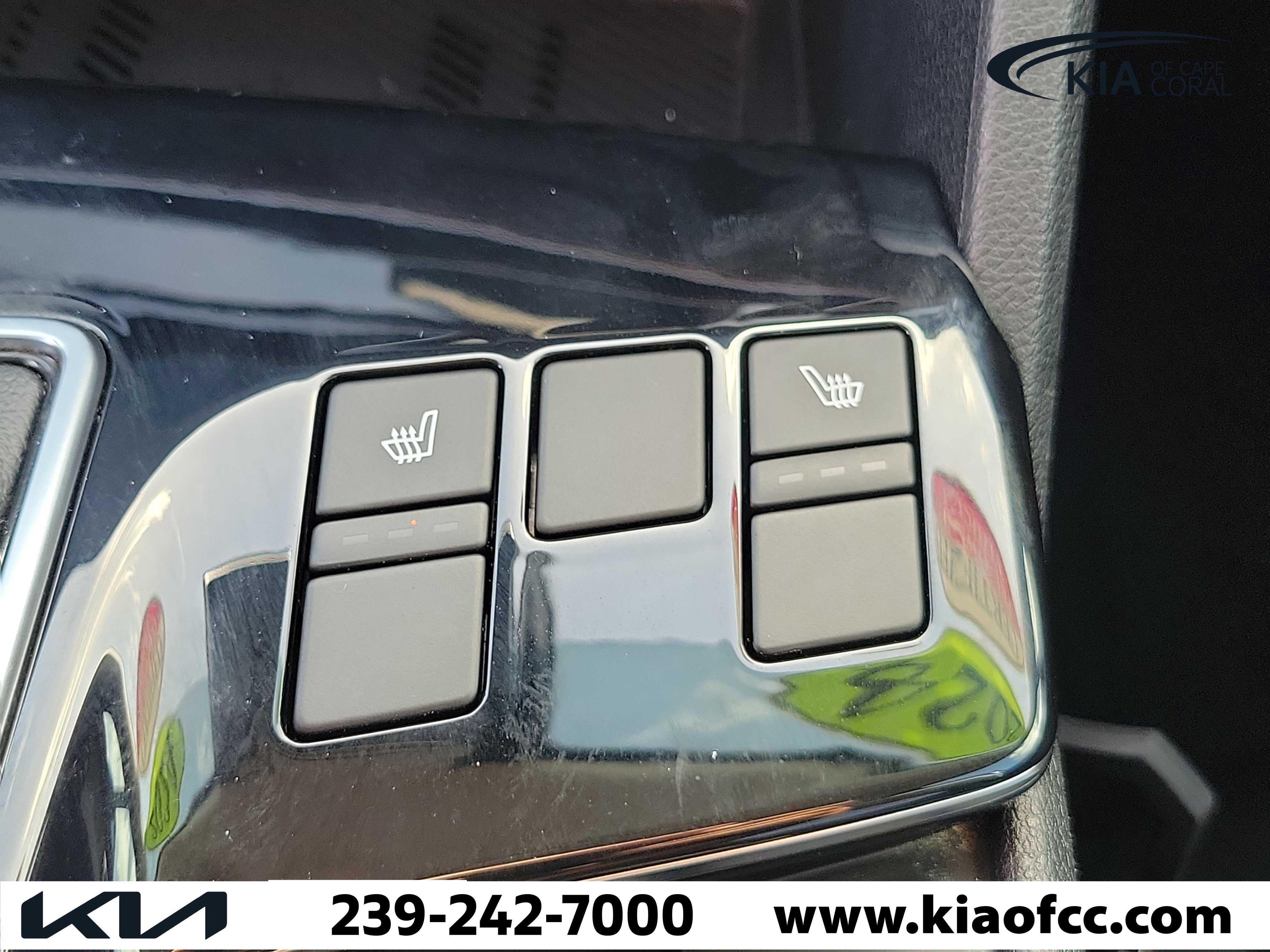 Certified 2024 Kia Sportage EX FWD image 28