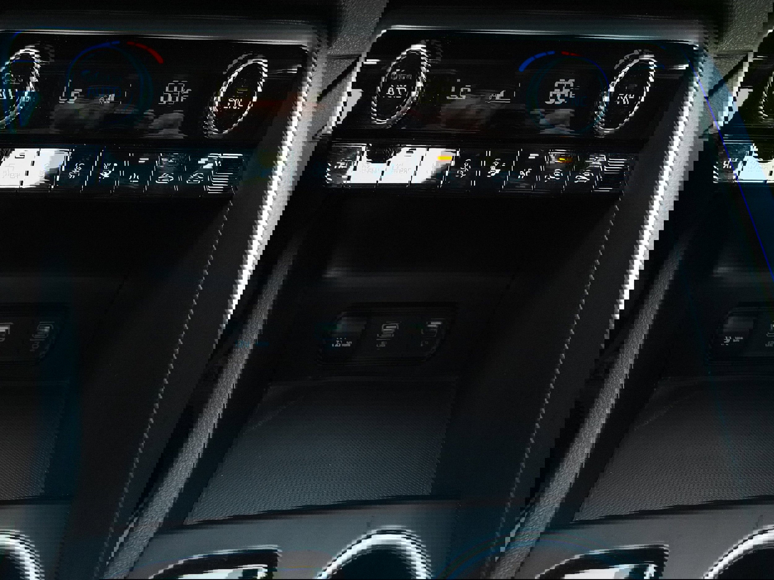 Used 2023 Kia K5 GT-Line w/ GT-Line Premium Package image 26