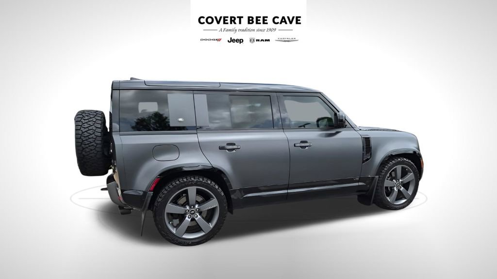 Used 2024 Land Rover Defender 110 Carpathian Edition image 11