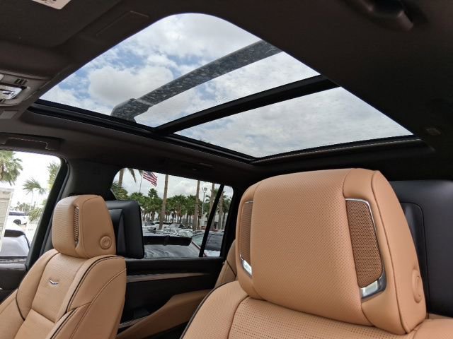 New 2026 Cadillac Escalade ESV Luxury w/ LPO, Floor Liner Package RWD image 22