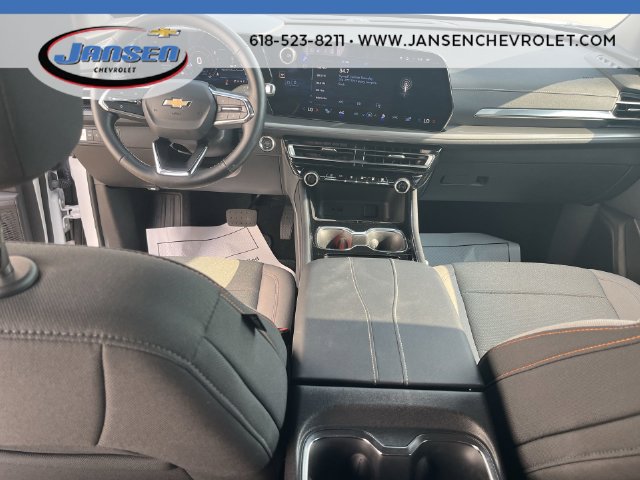 Used 2026 Chevrolet Traverse LT w/ Driver Confidence Package FWD image 19