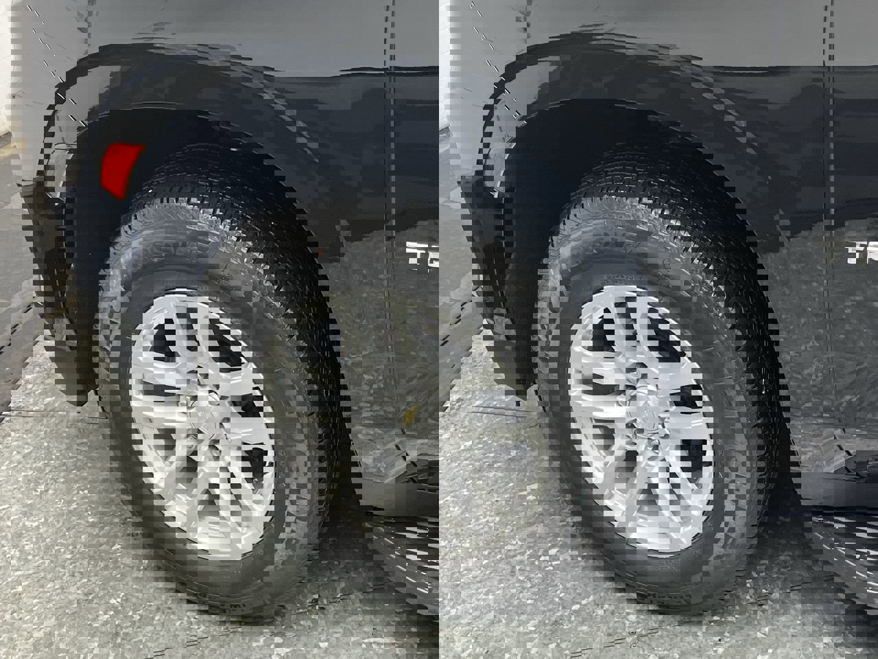 Used 2021 Chevrolet Tahoe LS image 31