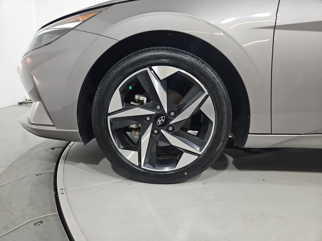 Certified 2023 Hyundai Elantra SEL w/ Convenience Package FWD image 28
