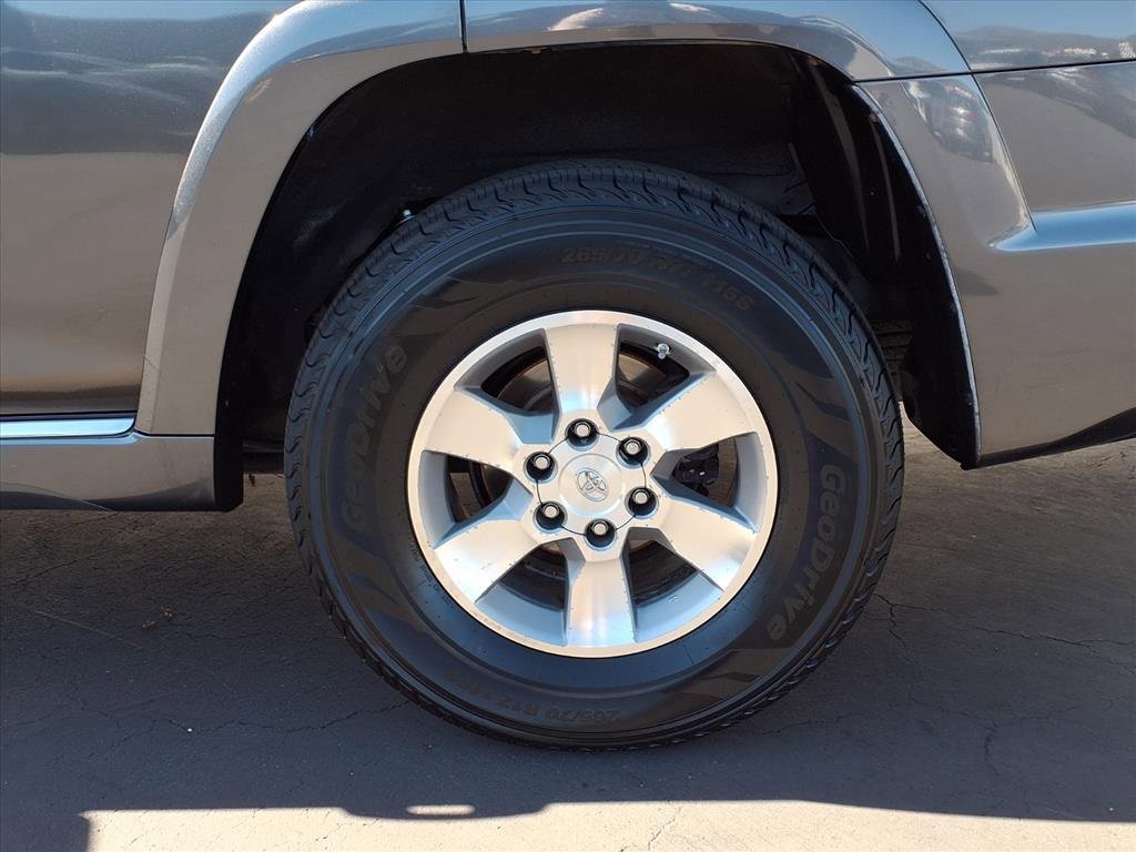 Used 2010 Toyota 4Runner Limited image 4