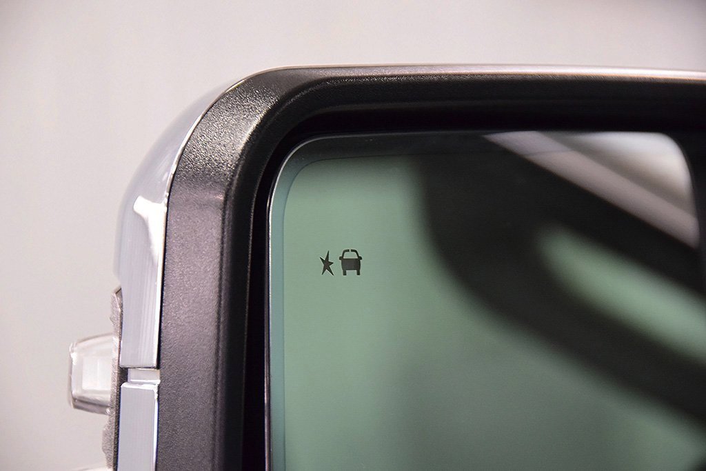 Used 2025 GMC Sierra 2500 Denali w/ Denali Reserve Package image 16