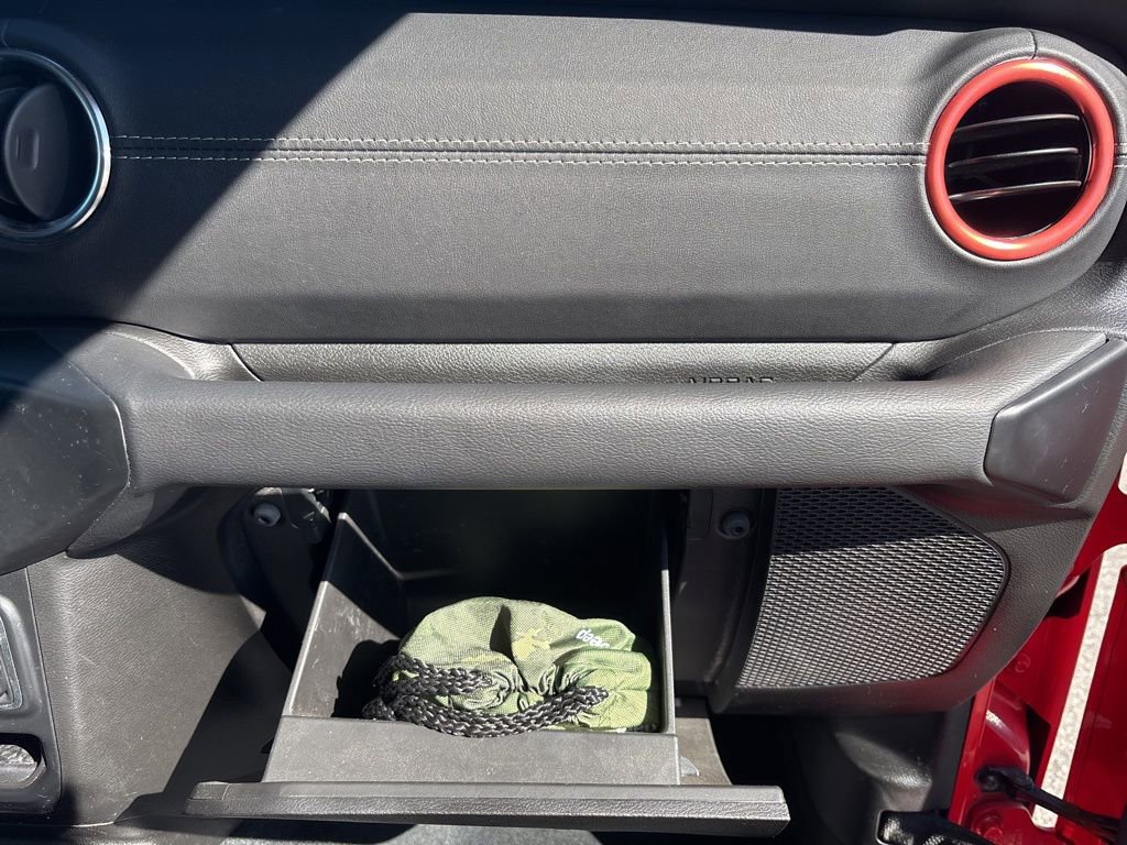 Used 2021 Jeep Wrangler Unlimited Sahara w/ Cold Weather Group image 27