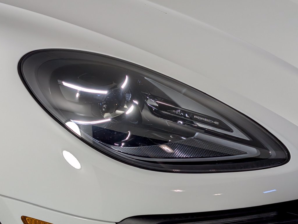 New 2026 Porsche Macan AWD/4WD image 15