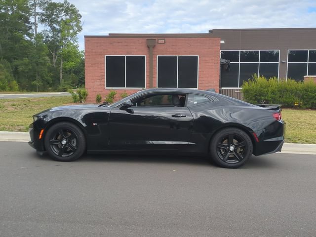 Used 2023 Chevrolet Camaro LT RWD image 10