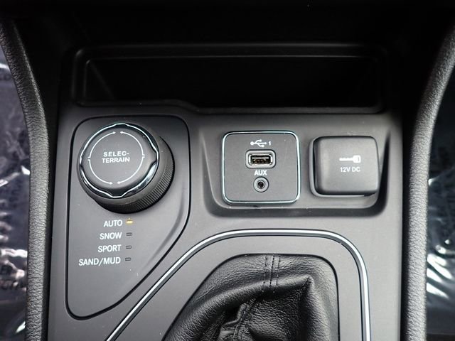 Certified 2022 Jeep Cherokee Latitude Lux image 22
