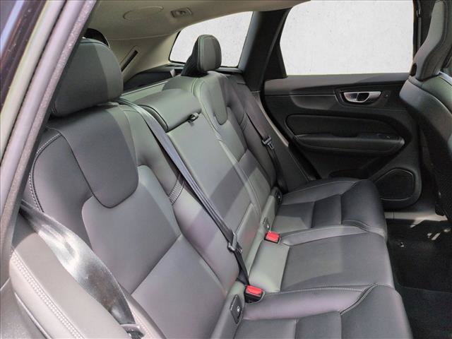 Used 2023 Volvo XC60 B6 Ultimate w/ Protection Package Premier AWD/4WD image 21