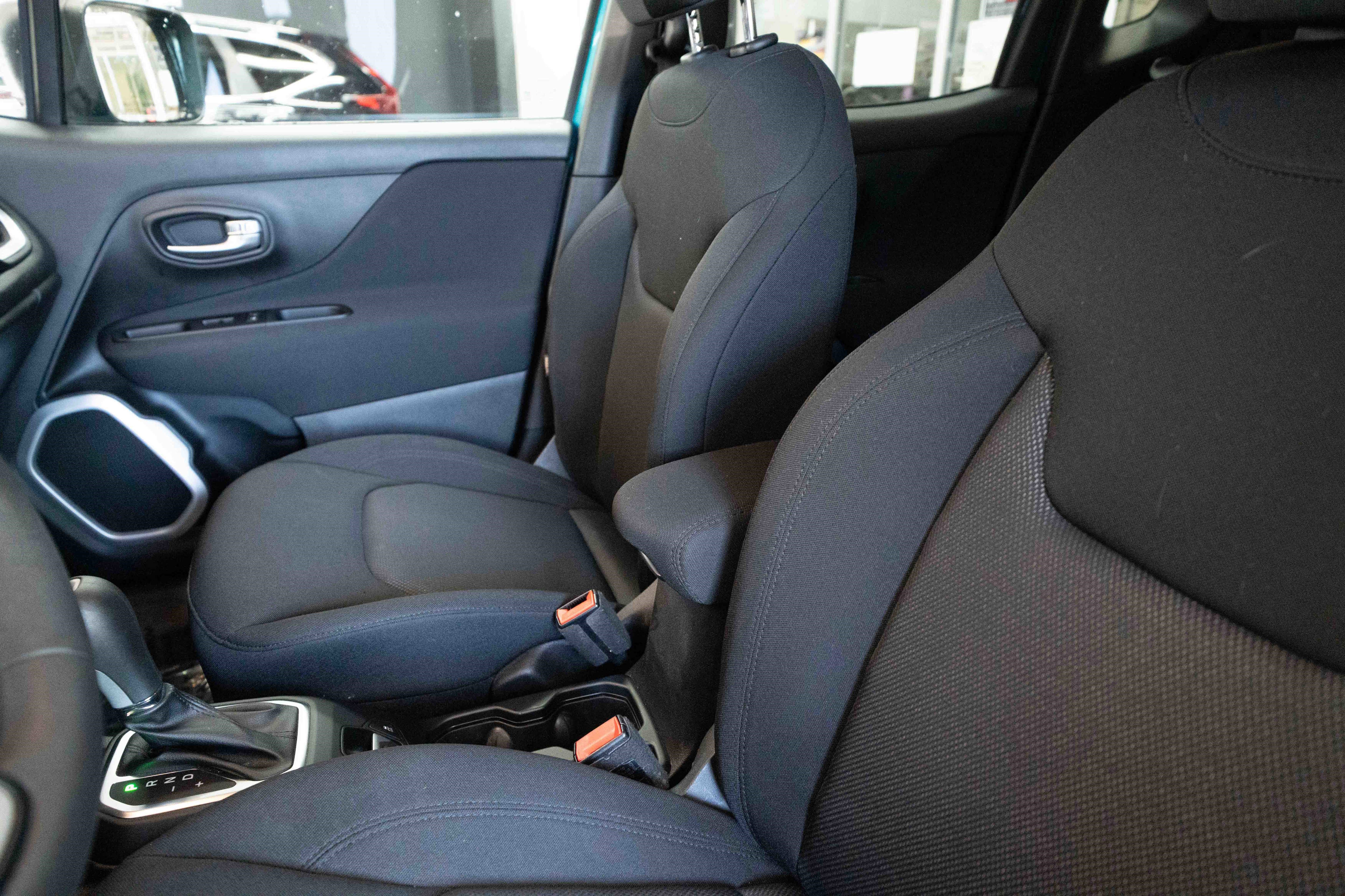 Used 2020 Jeep Renegade Sport w/ Sport Appearance Group AWD/4WD image 10