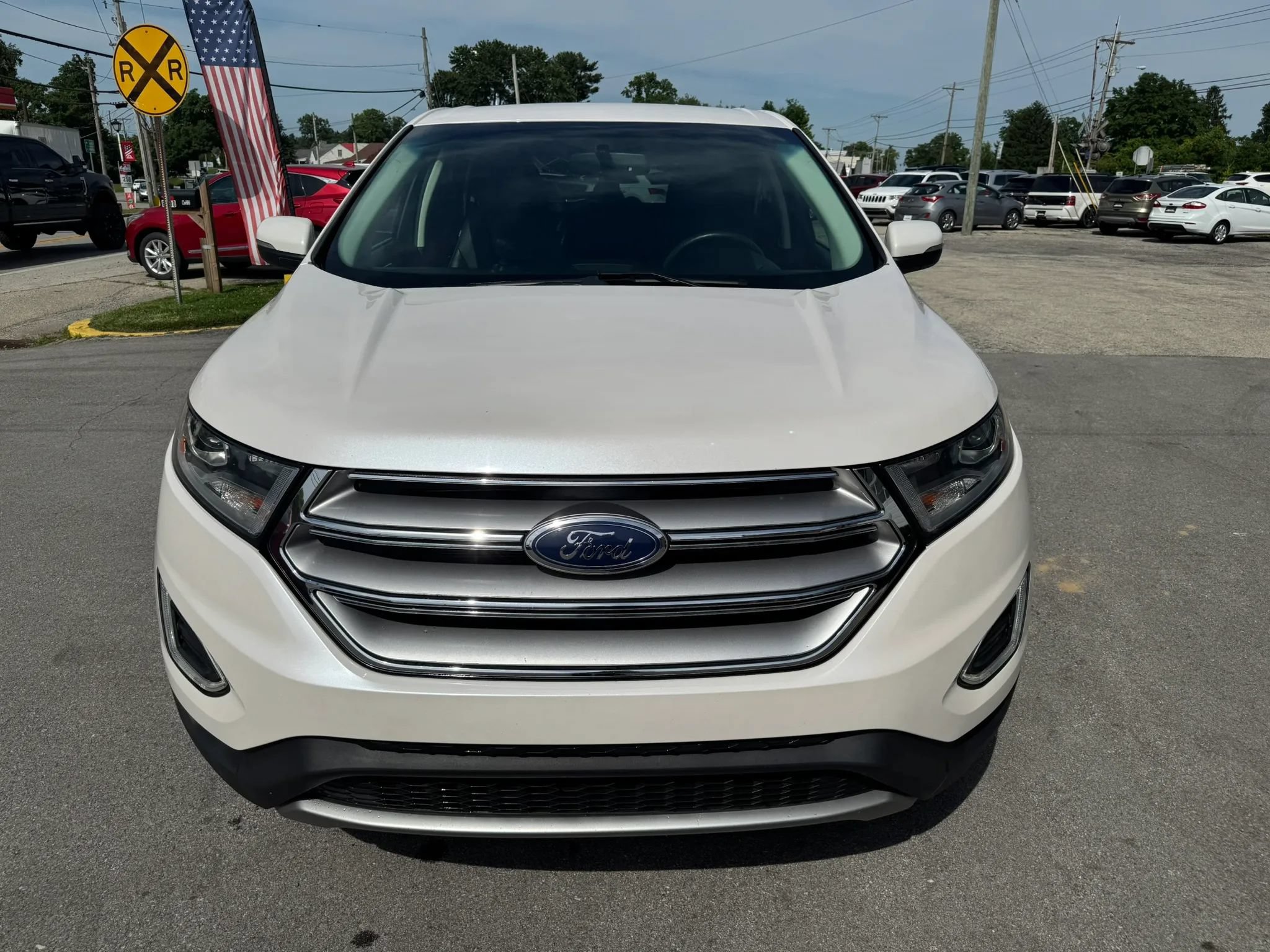 Used 2018 Ford Edge Titanium w/ Technology Package AWD/4WD image 23