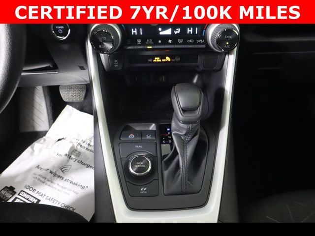 Used 2025 Toyota RAV4 XLE image 28