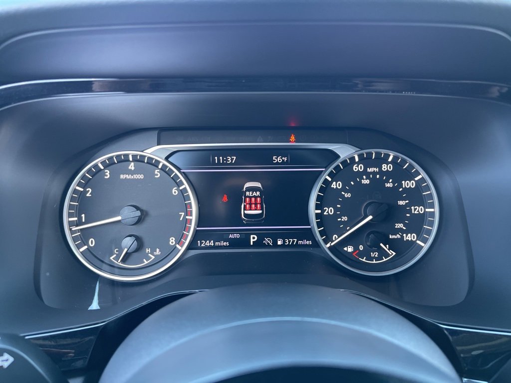 Used 2025 Nissan Pathfinder SL w/ Cargo Package image 7