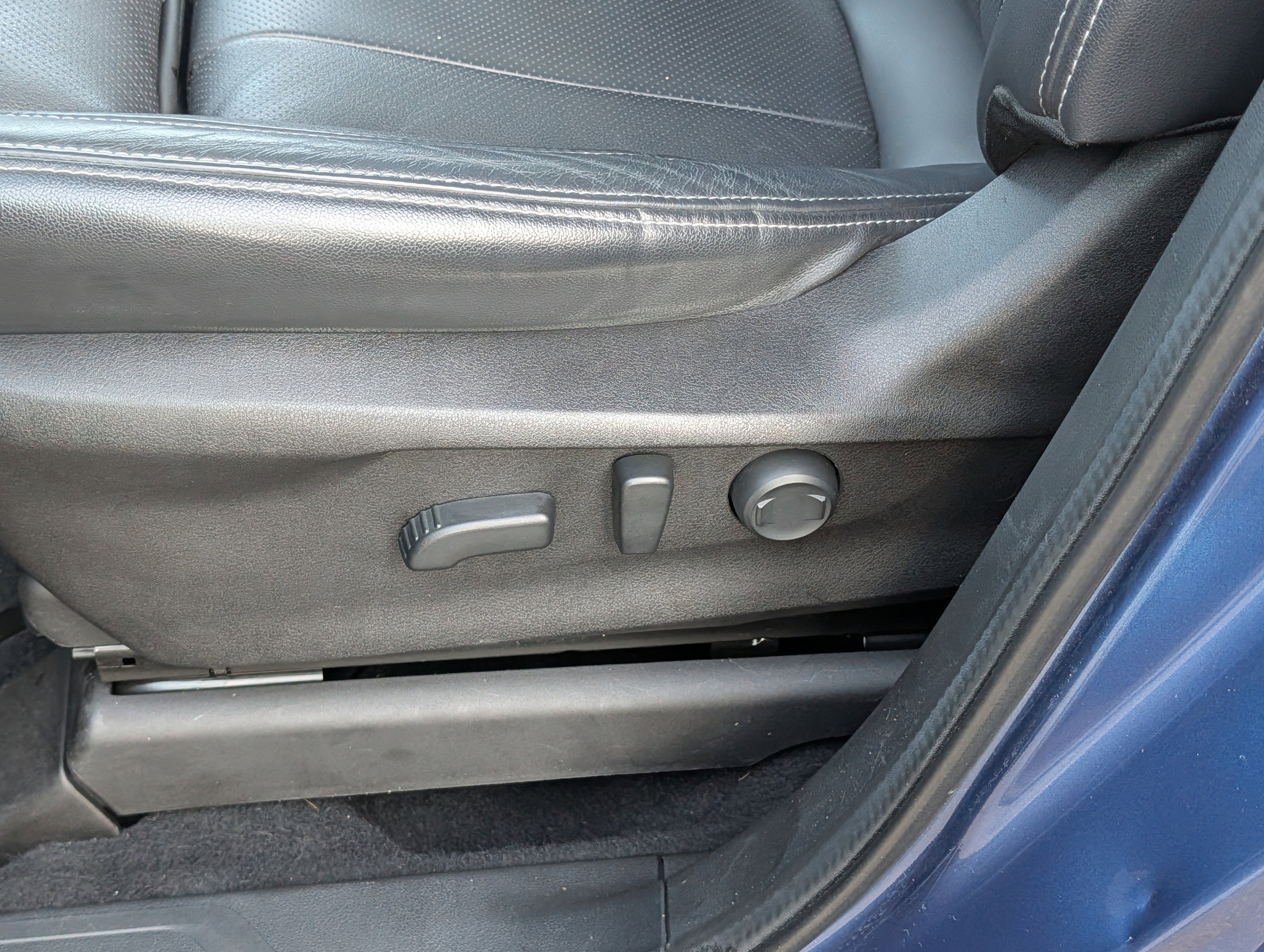 Used 2022 Subaru Ascent Touring image 19