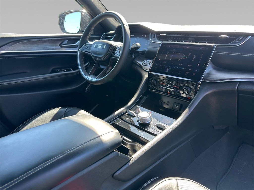 Certified 2023 Jeep Grand Cherokee L Overland image 20