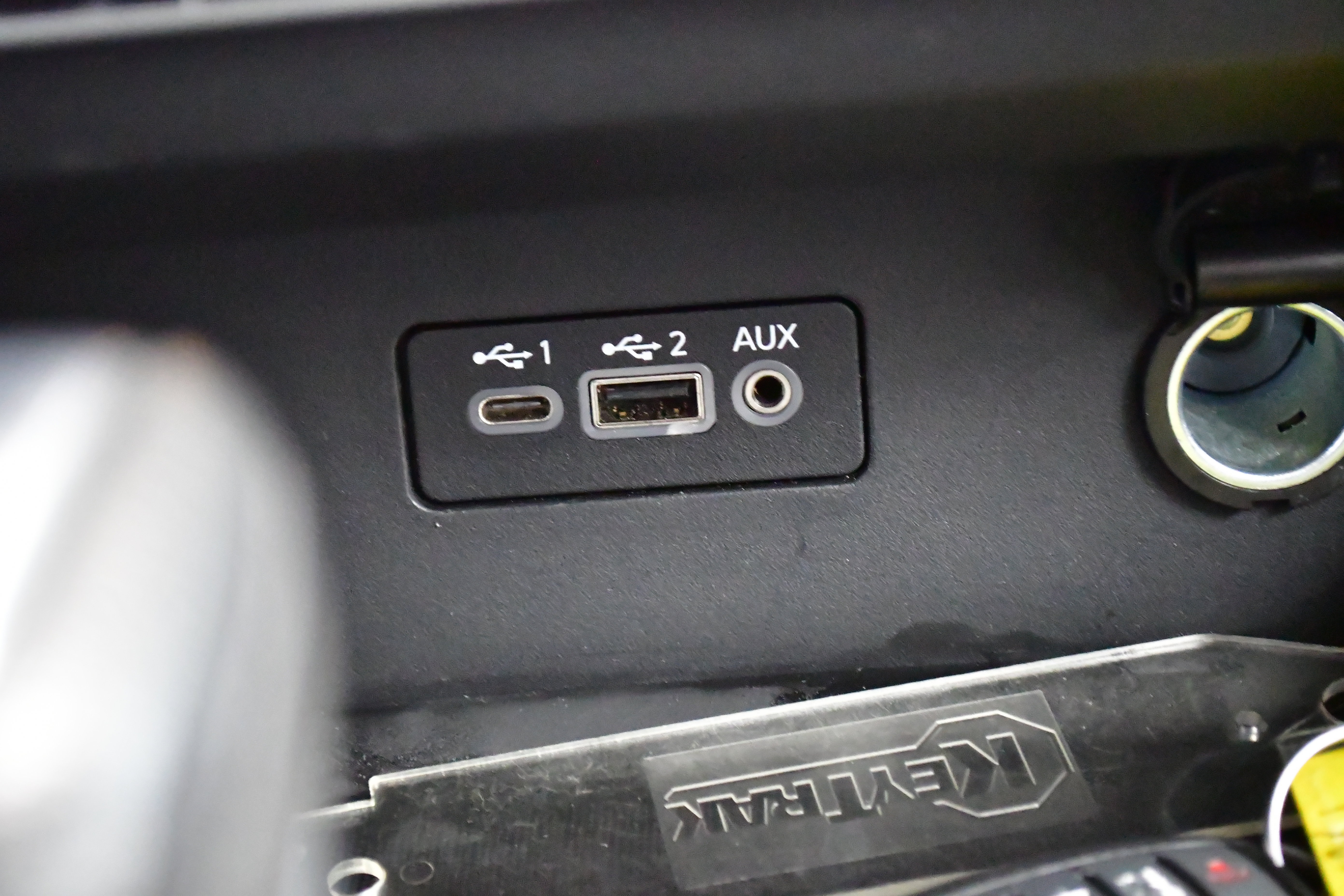 Used 2025 Nissan Altima 2.5 SV image 16