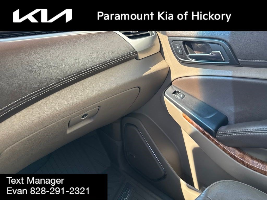 Used 2018 Chevrolet Suburban Premier AWD/4WD image 31