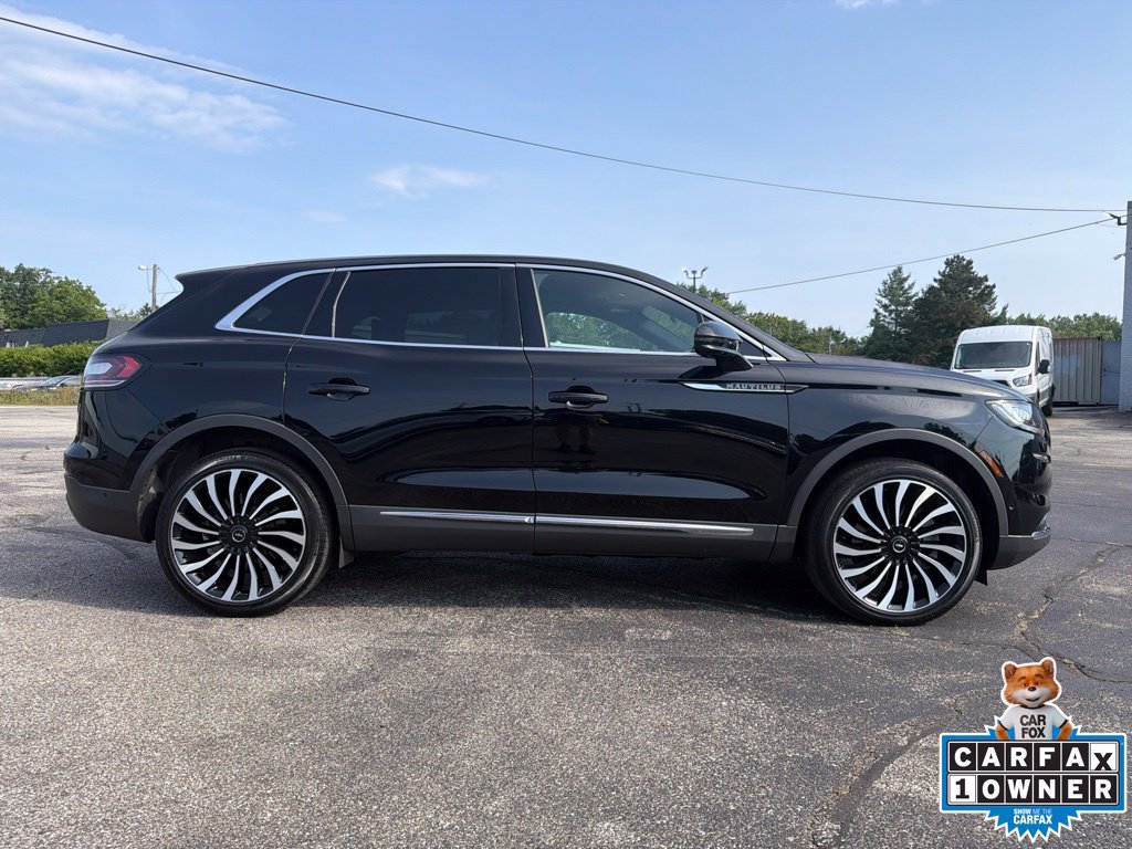 Used 2023 Lincoln Nautilus Black Label w/ Class II Trailer Tow Package AWD/4WD image 6