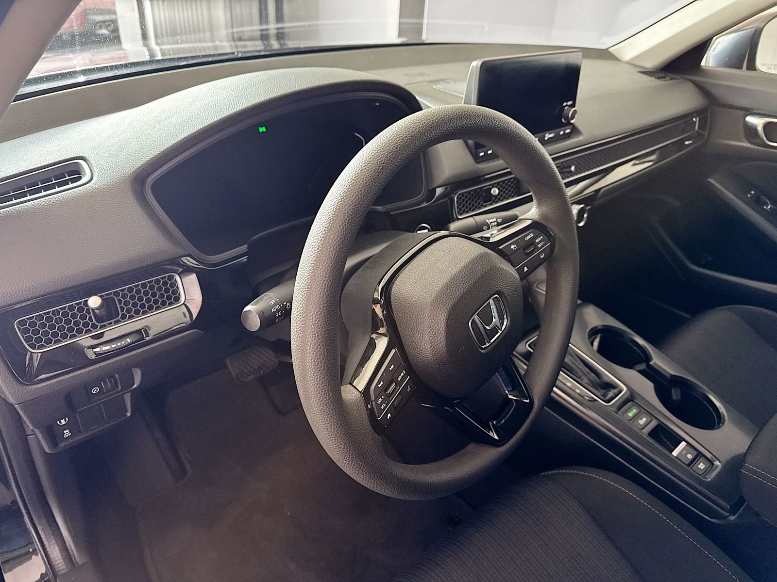 Used 2023 Honda Civic LX image 6