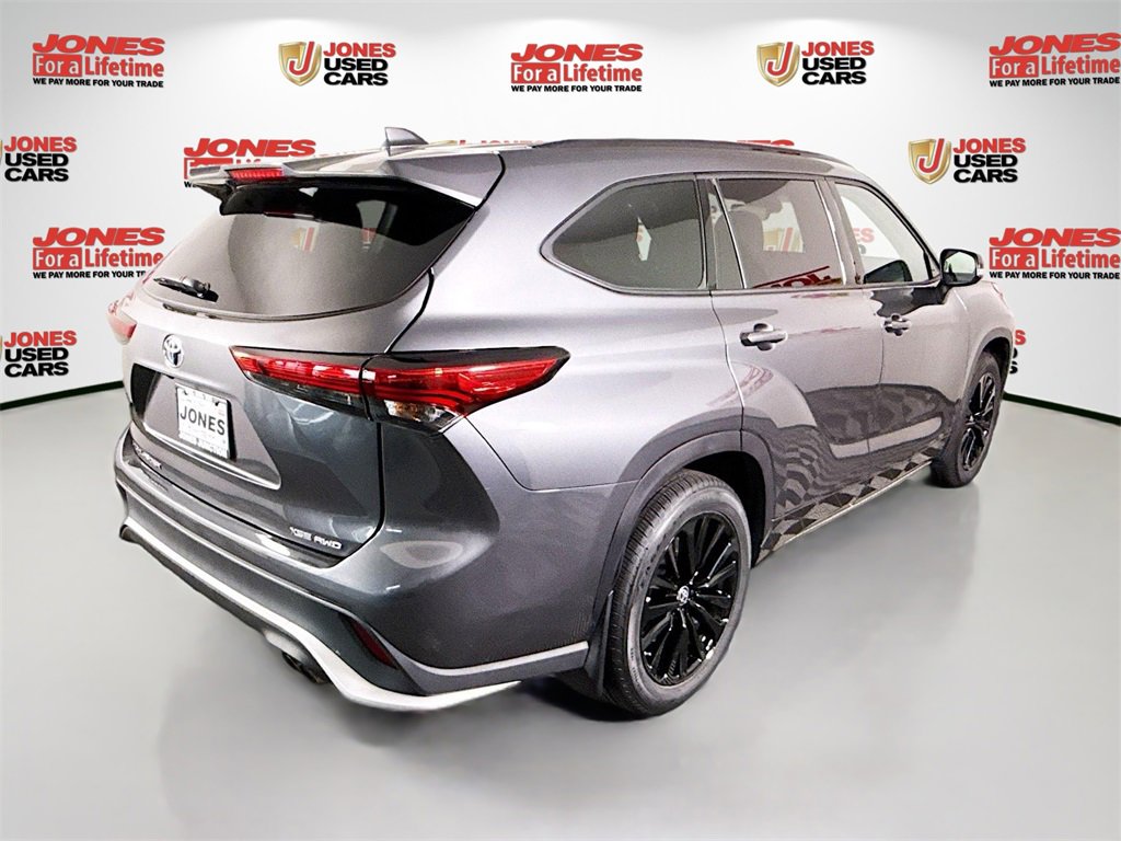 Certified 2023 Toyota Highlander XSE image 18
