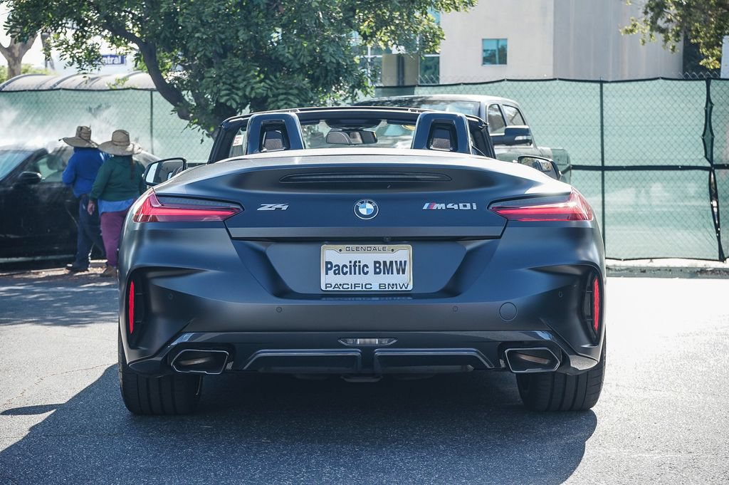 Used 2026 BMW Z4 M40i RWD image 16