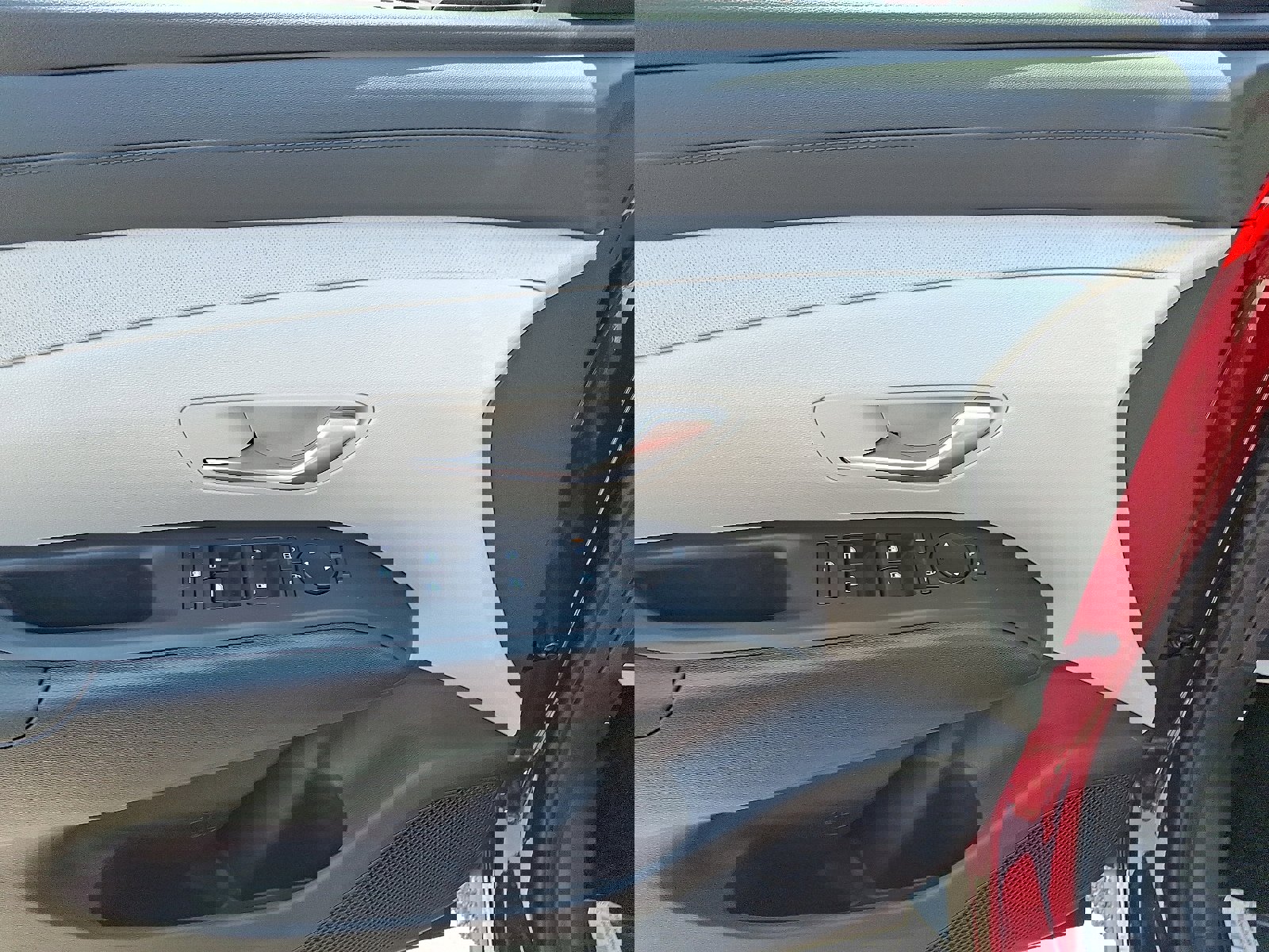 Certified 2025 Hyundai Tucson SEL image 9